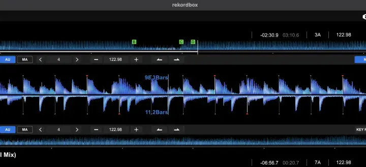 DJ-Software rekordbox 7 mit Wellenformen und Hot Cues.